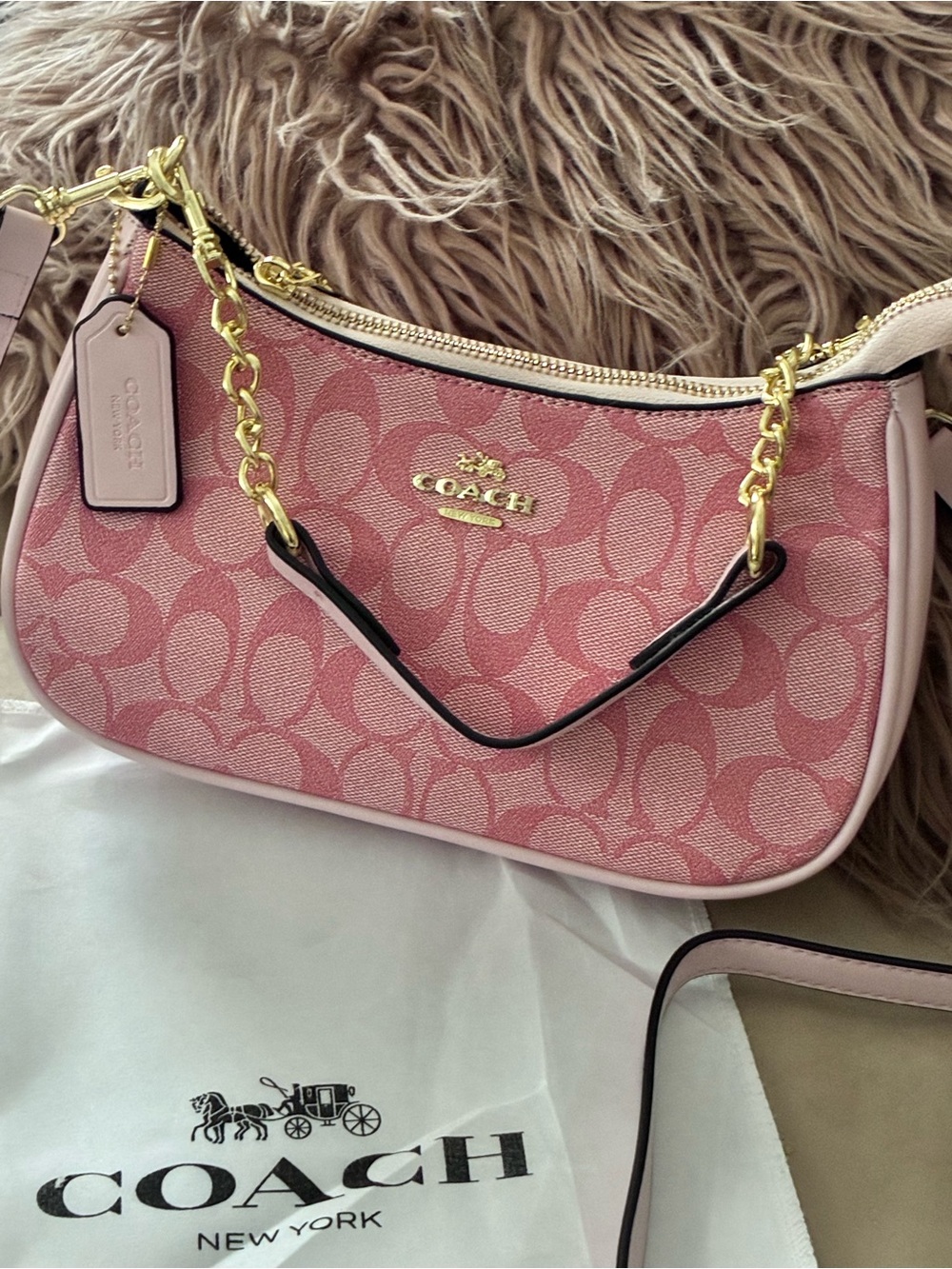 COACH Pink Signature crossbody Bag - Picture 10 of 10